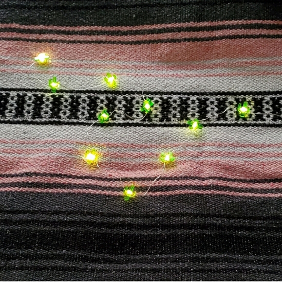 ☘️🌵 Pretty cactus string lights! - Picture 3 of 3